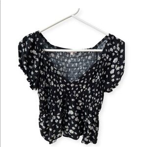 Lottie Moss black white daisy ruched v neck short sleeved top size M